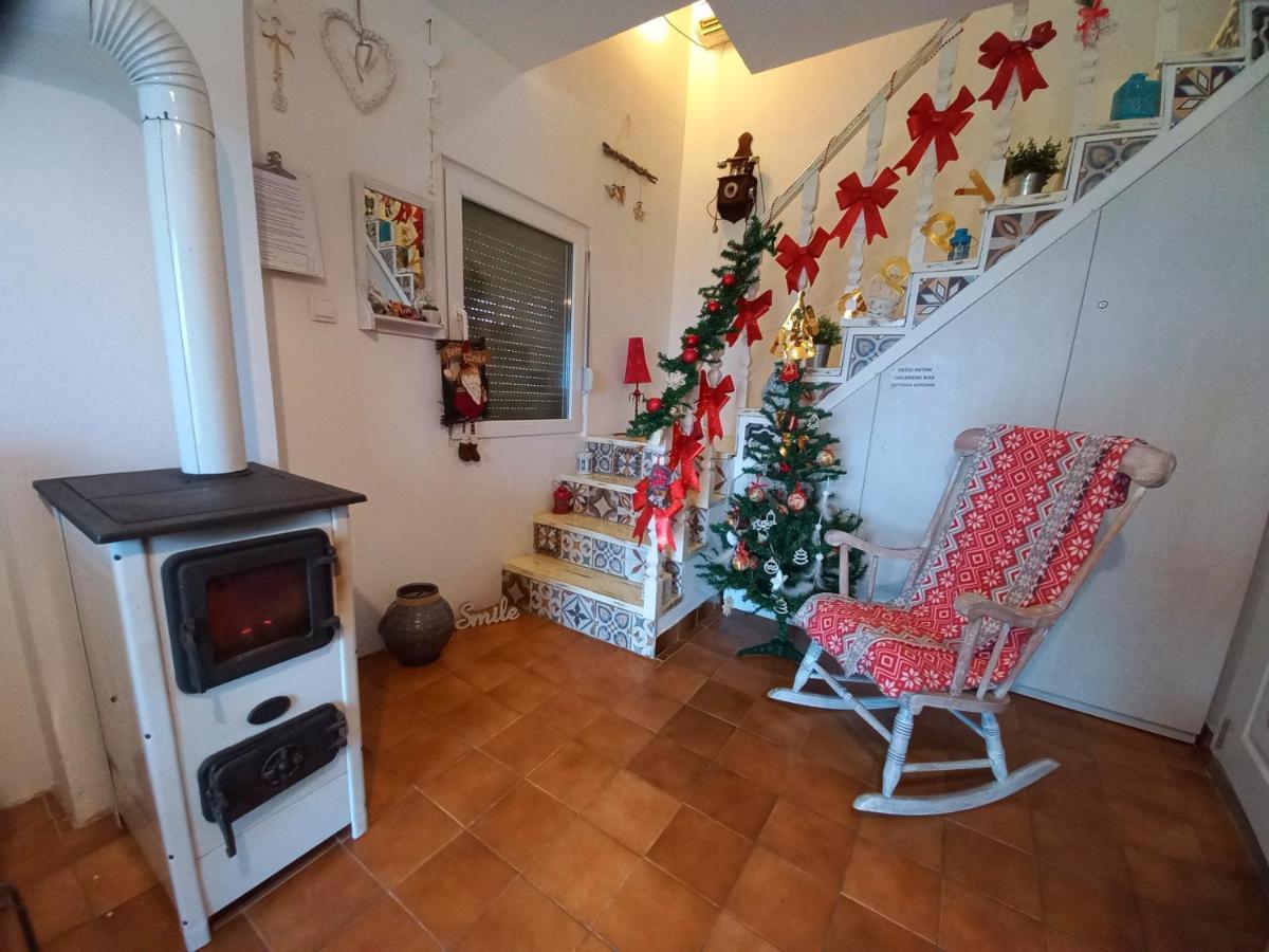 Honey Hill Apartment Fruska Gora Cerevic Bagian luar foto